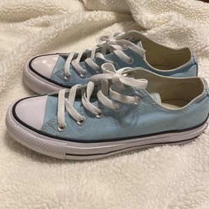 Converse. Women size 6. Mens size 4. Baby blue.